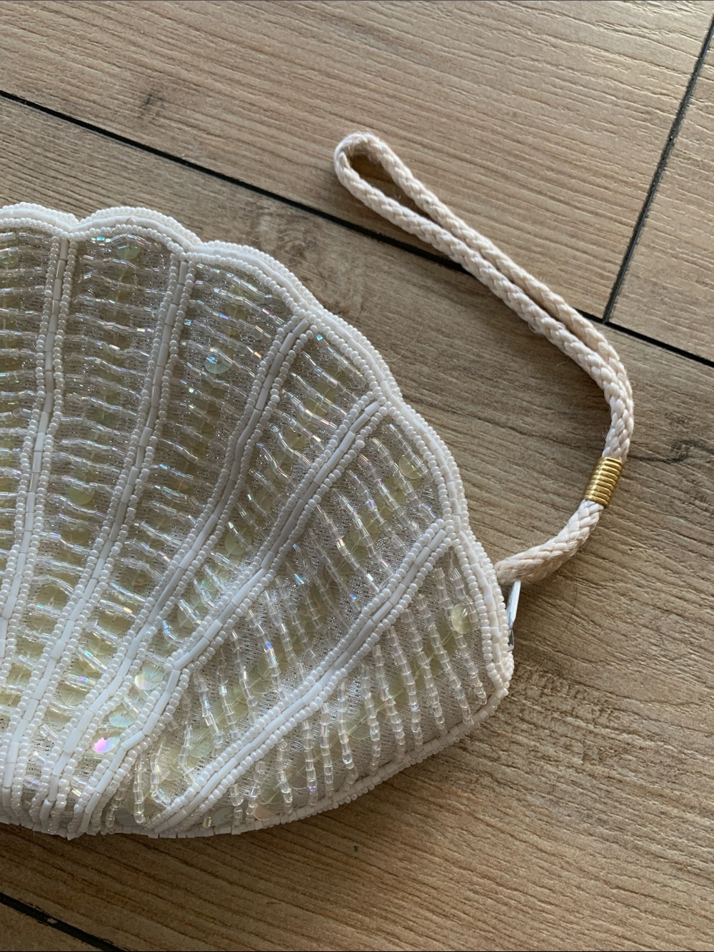 MermaidCore Cream Shell Wristlet Clutch Bag 🐚 - Picture 5 of 7
